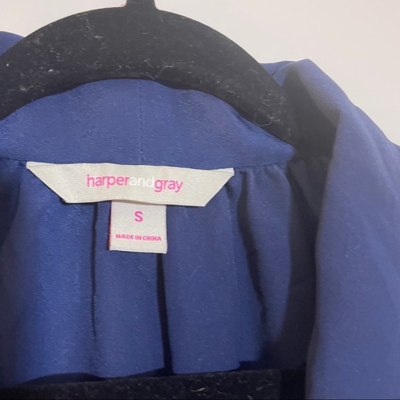 Harper and gray blouse (s) - Picture 2 of 3